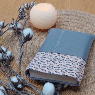 Créations couture - Vendée - BEL créas - fait main - personnalisable - cadeau - protège livres et liseuse - lecture