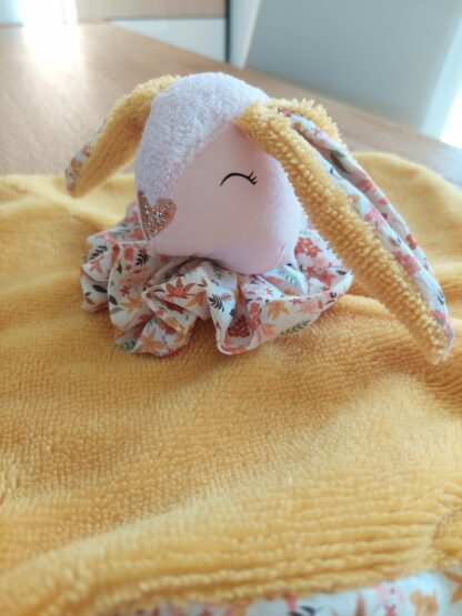 Doudou lapin plat – Image 2