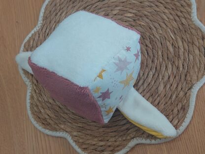 Cube d'éveil _ rose et jaune – Image 4