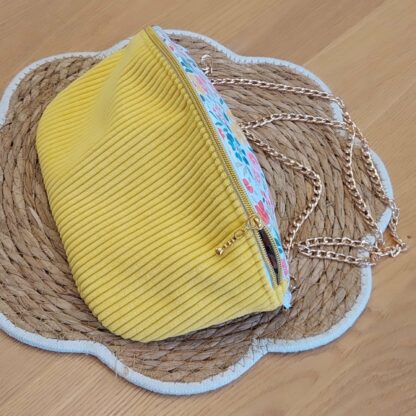 Sac banane fleurs et velours côtelé jaune – Image 2