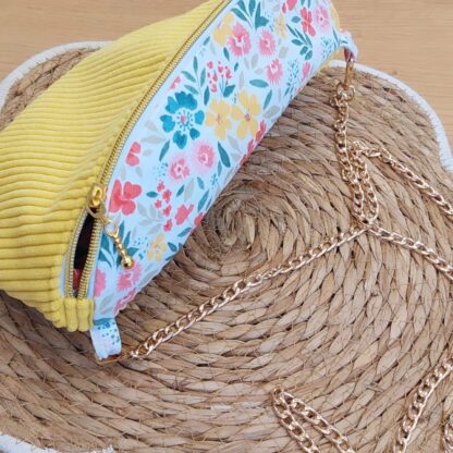 Sac banane fleurs et velours côtelé jaune – Image 4