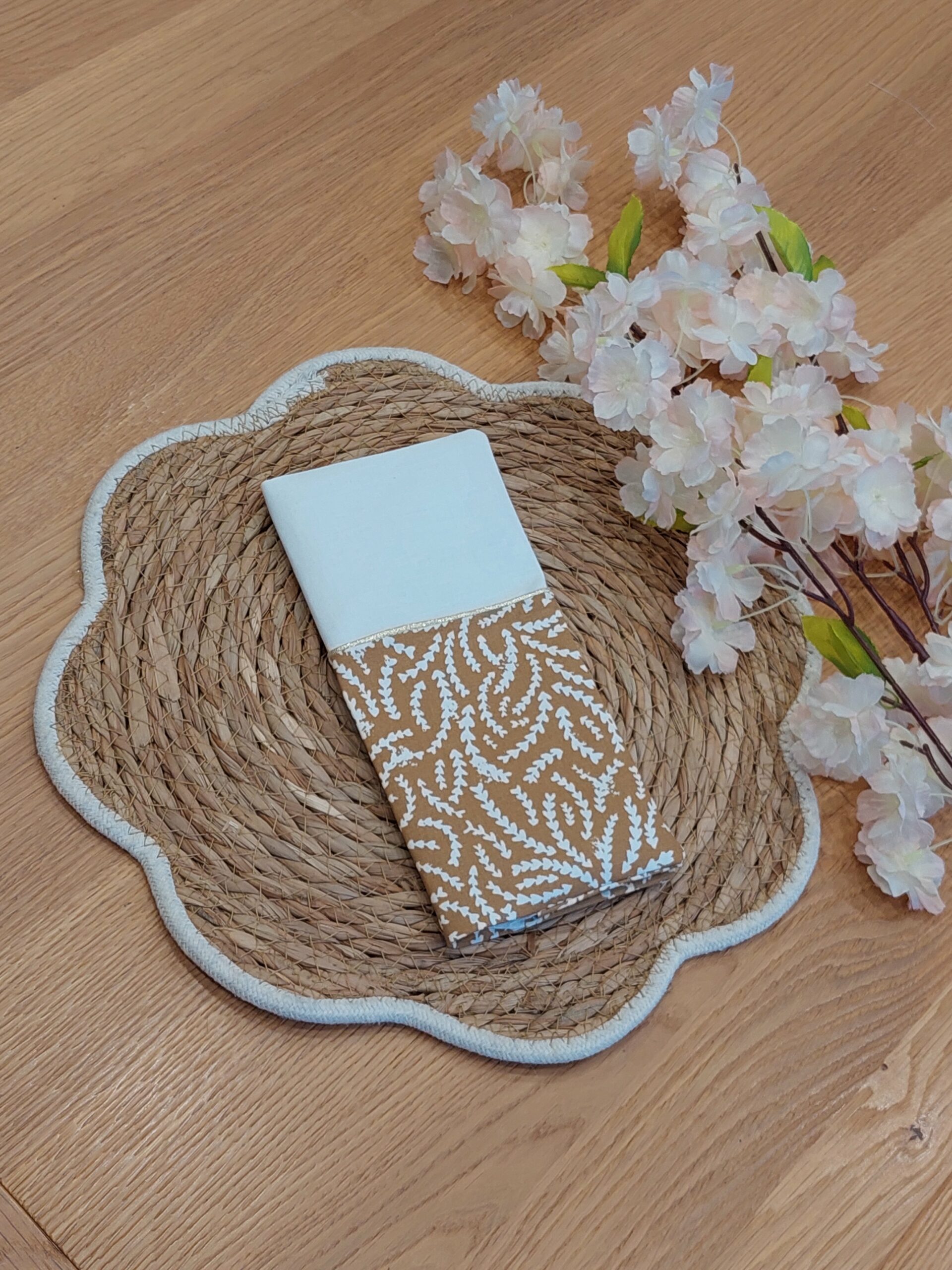 Protège livret de famille - blanc et marron doré - personnalisable - expédition sous 24h – Image 4