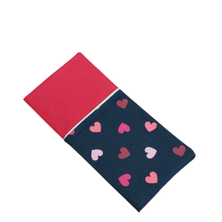 Protège livret de famille - rouge et noir avec des coeurs - personnalisable - expédition sous 24h