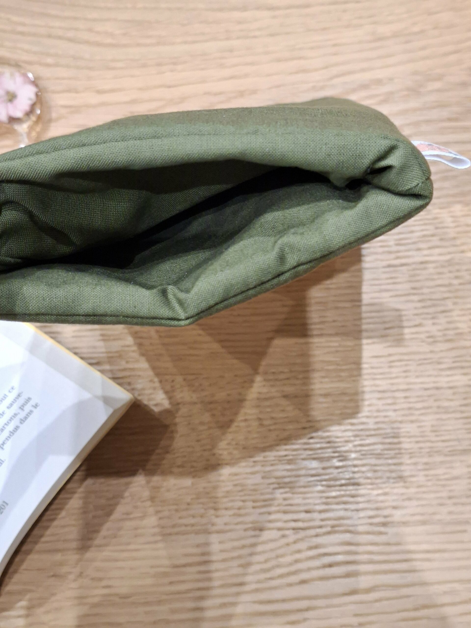 Protège livres de poche et liseuse - kaki et fleuri - personnalisable - expédition sous 24h – Image 5